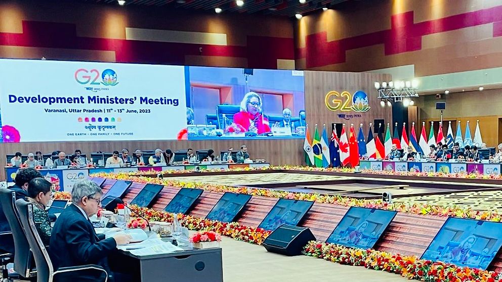 Entwicklungsministerin Svenja Schulze spricht beim G20-Treffen der Entwicklungsministerinnen und -minister im indischen Varanasi